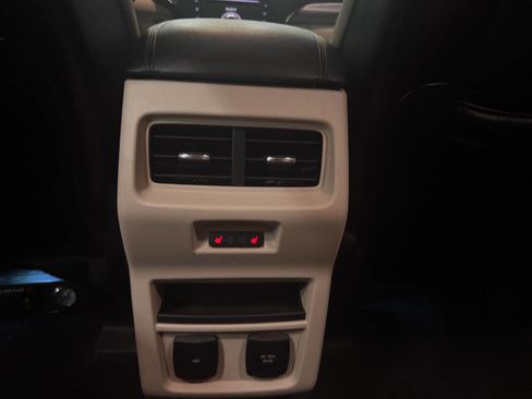 Used 2017 Ford Edge Titanium w/ Equipment Group 301A image 27