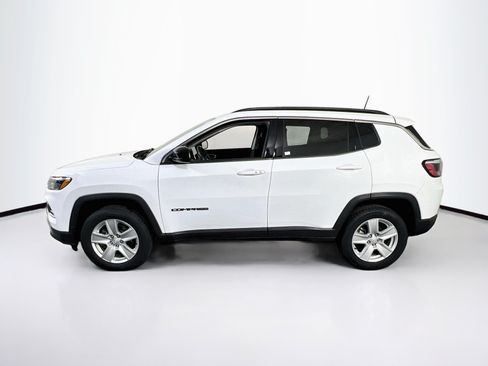 Used 2022 Jeep Compass Latitude w/ Convenience Group AWD/4WD image 8