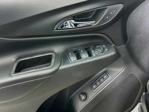 Used 2019 Chevrolet Equinox Premier image 15
