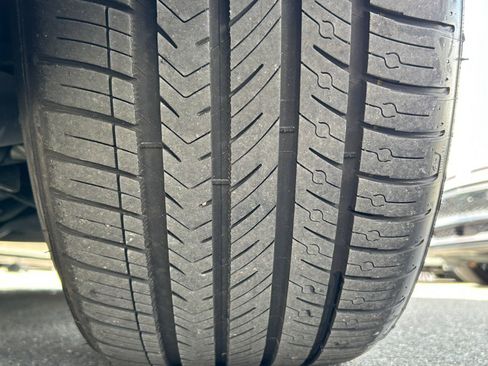 Used 2022 Tesla Model Y Performance image 61