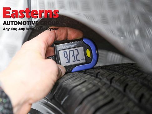 Used 2023 Chevrolet Equinox LT image 27