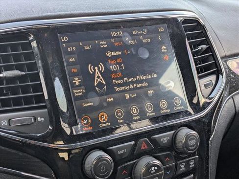 Used 2021 Jeep Grand Cherokee Overland image 13