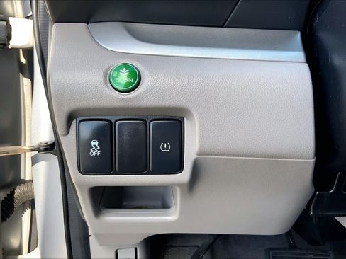 Used 2014 Honda CR-V LX image 33