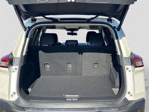 Certified 2022 Nissan Rogue SV w/ SV Premium Package image 14