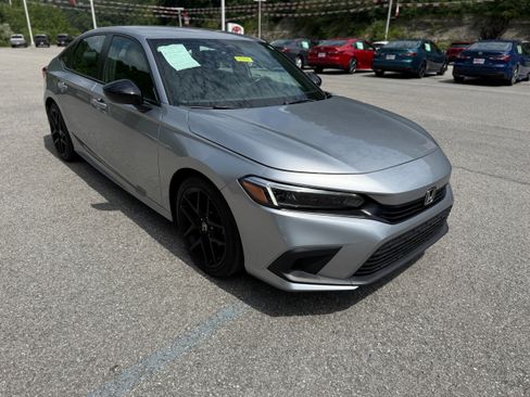 Used 2024 Honda Civic Sport image 5