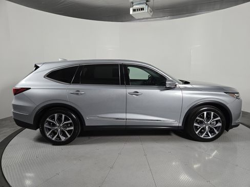 Used 2023 Acura MDX FWD w/ Technology Package image 3