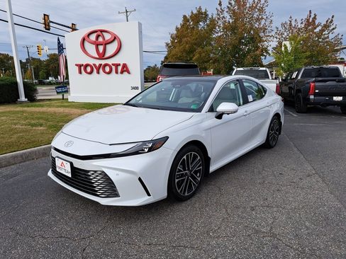 New 2026 Toyota Camry XLE image 1