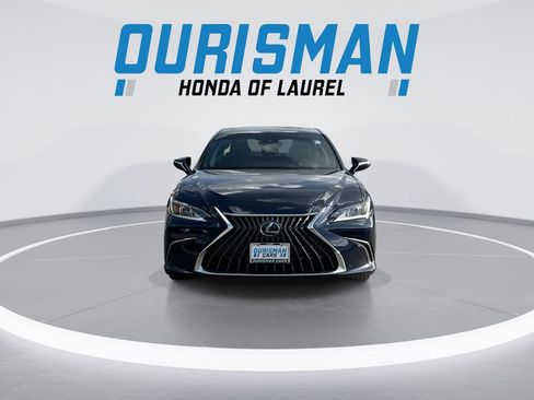 Used 2023 Lexus ES 350 w/ Premium Package FWD image 3