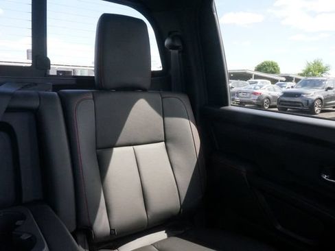 Used 2024 Nissan Titan PRO-4X w/ Pro-4x Convenience Package AWD/4WD image 60