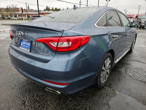 Used 2015 Hyundai Sonata Sport w/ Option Group 04 FWD image 5