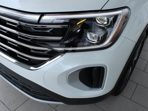 New 2025 Volkswagen Atlas SEL image 63
