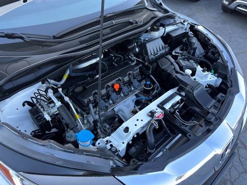 Used 2021 Honda HR-V Sport image 28