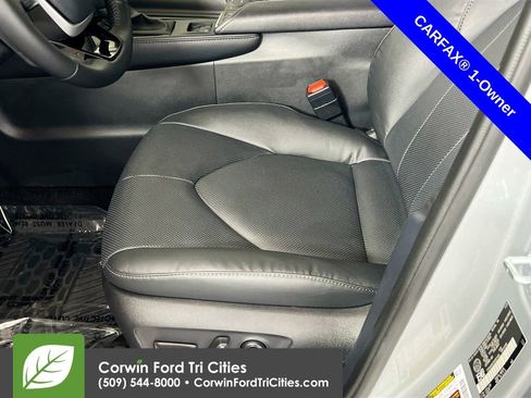 Used 2024 Toyota Grand Highlander AWD image 23
