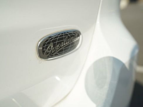 Used 2015 Jeep Grand Cherokee Overland w/ Trailer Tow Group IV image 41