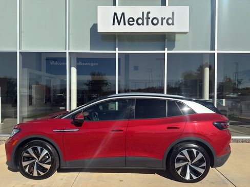 Used 2021 Volkswagen ID.4 Pro S w/ Gradient Package image 7