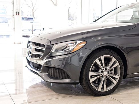 Used 2015 Mercedes-Benz C 300 4MATIC Sedan image 4