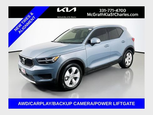Used 2020 Volvo XC40 T5 Momentum AWD/4WD image 1