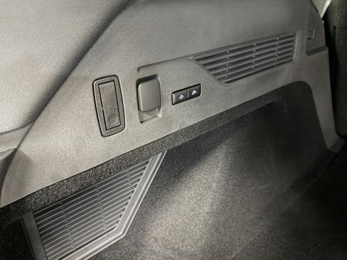 New 2026 Lincoln Nautilus Reserve image 31