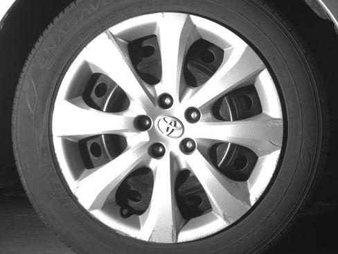 Used 2025 Toyota Corolla LE FWD image 13