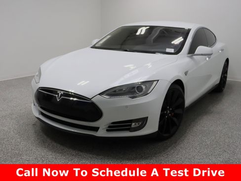 Used 2014 Tesla Model S P85 image 2