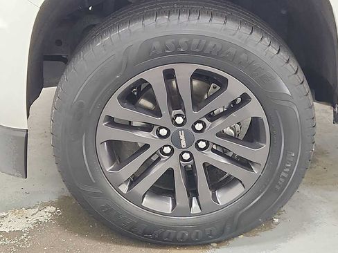 Used 2020 GMC Canyon SLE w/ Elevation Edition AWD/4WD image 10