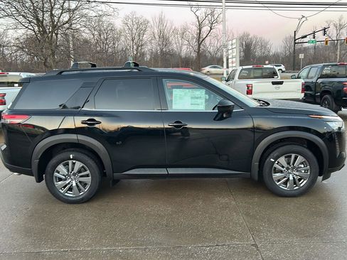 New 2026 Nissan Pathfinder SV AWD/4WD image 19