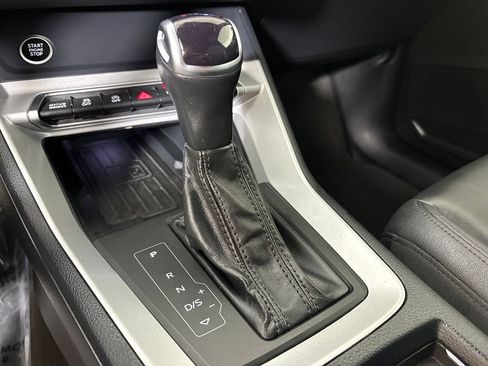 Used 2024 Audi Q3 2.0T Premium AWD/4WD image 28