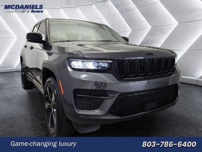 Used 2023 Jeep Grand Cherokee Altitude