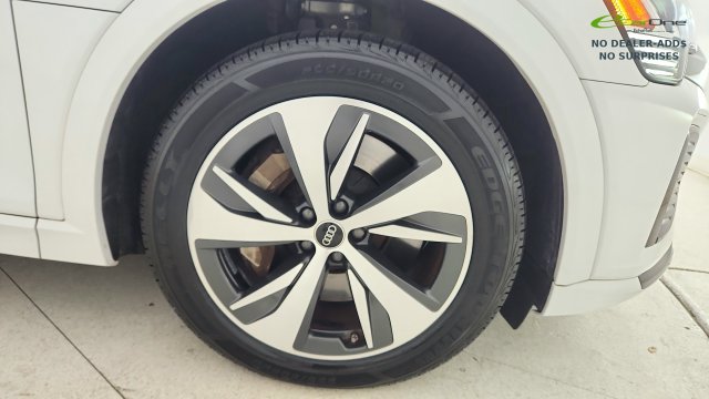 Used 2024 Audi Q8 e-tron Premium AWD/4WD image 75