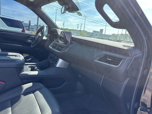 Used 2023 Chevrolet Tahoe LT w/ Luxury Package image 20