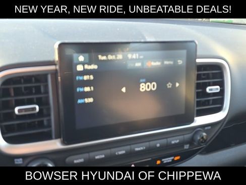 New 2026 Hyundai Venue SE image 8