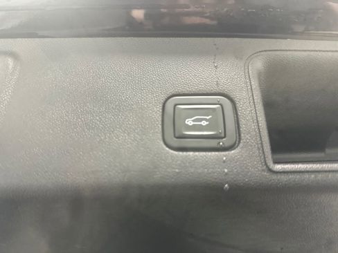 Used 2022 GMC Terrain Denali w/ Denali Premium Package image 21