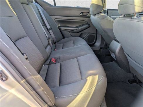 Used 2024 Nissan Altima 2.5 SV image 19