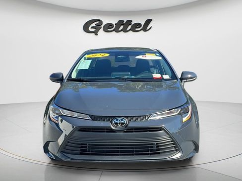 Used 2024 Toyota Corolla LE FWD image 2
