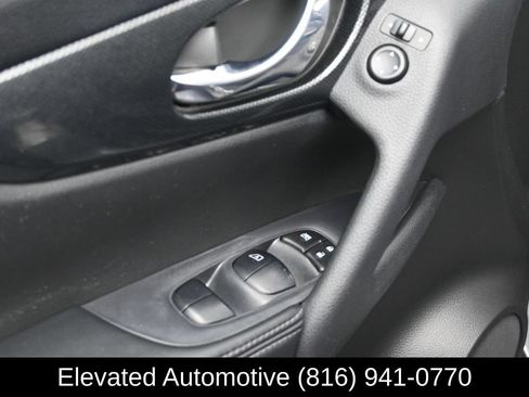 Used 2015 Nissan Rogue SL w/ SL Premium Package AWD/4WD image 16