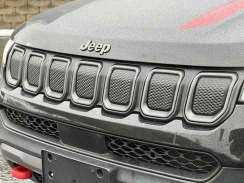 Used 2022 Jeep Compass Trailhawk w/ Trailhawk Elite Group image 40