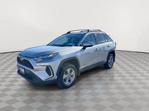 Used 2023 Toyota RAV4 XLE image 4