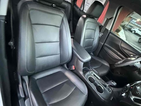 Used 2018 Chevrolet Equinox Premier FWD image 8