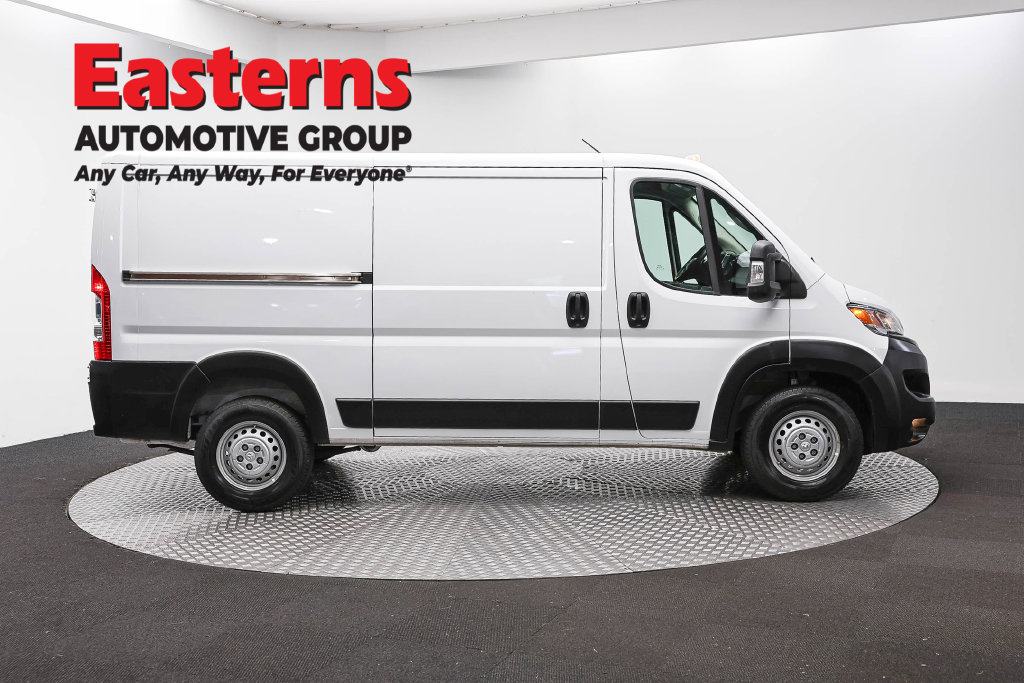 Used 2025 RAM ProMaster 2500 w/ Convenience Group FWD image 5