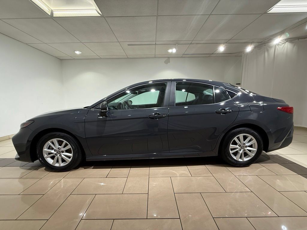 Used 2026 Toyota Camry LE FWD image 2