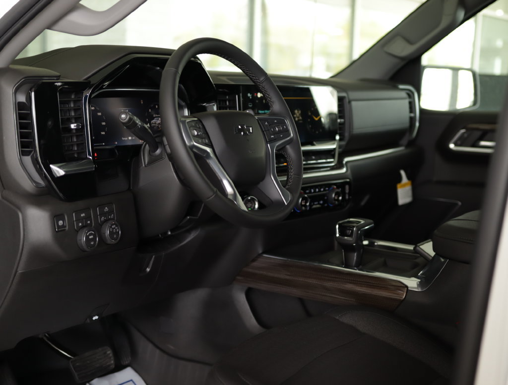 New 2026 Chevrolet Silverado 1500 RST w/ Protection Package AWD/4WD image 9