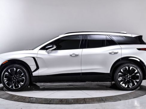 Used 2024 Chevrolet Blazer EV RS AWD/4WD image 3
