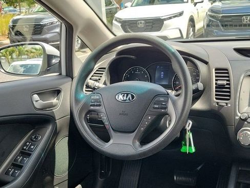 Used 2018 Kia Forte LX w/ LX Popular Package FWD image 3
