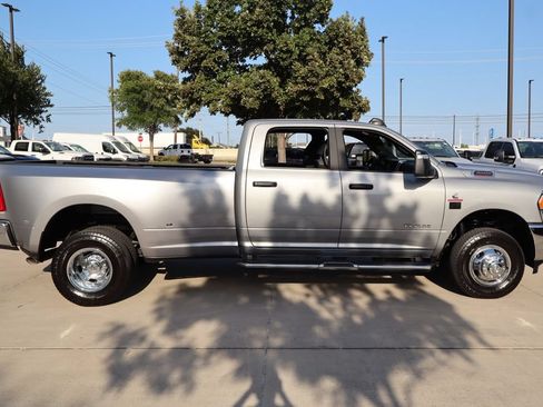 Used 2024 RAM 3500 Big Horn AWD/4WD image 2