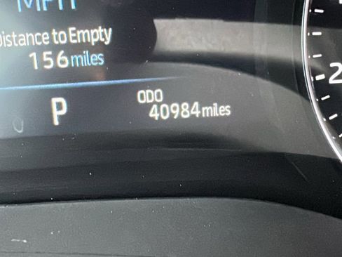 Used 2024 Toyota Sienna Limited image 17