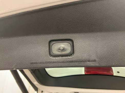 Used 2013 Ford Explorer XLT image 38