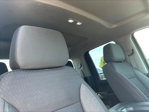 Used 2022 Chevrolet Silverado 2500 Custom w/ Custom Value Package AWD/4WD image 26