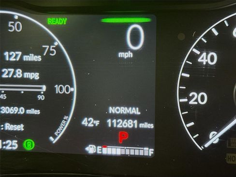 Used 2023 Honda CR-V Sport Touring image 2