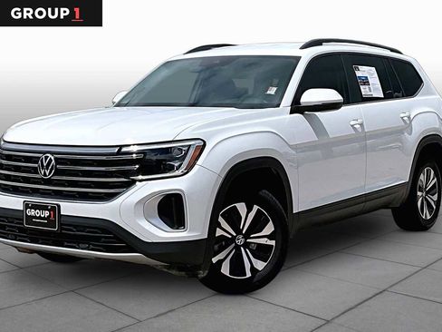 Used 2024 Volkswagen Atlas SE FWD image 1