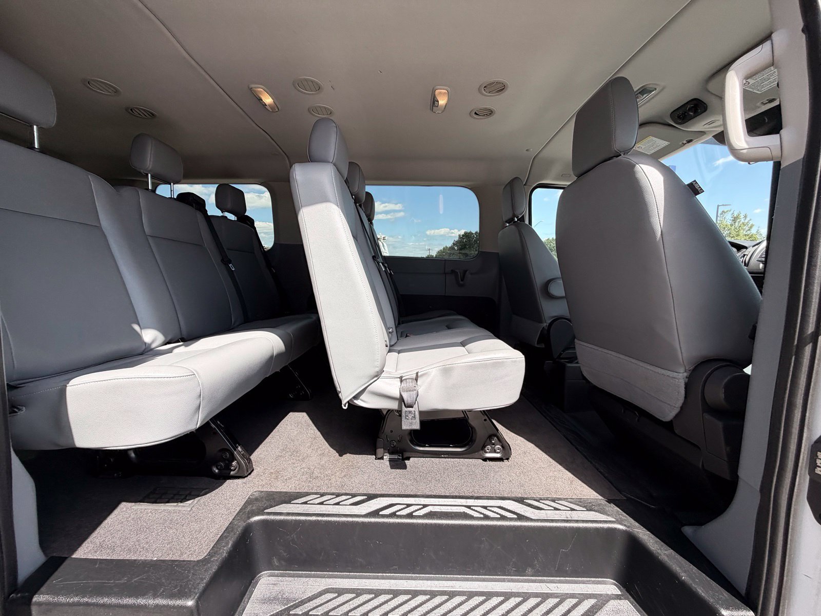 Used 2016 Ford Transit 150 XL RWD image 14